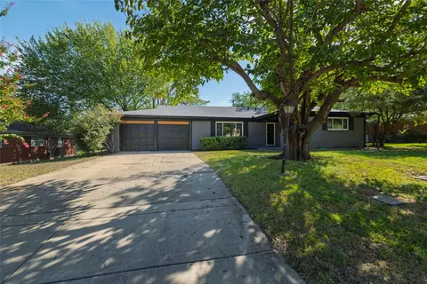 102 Juniper St, Mansfield, TX 76063