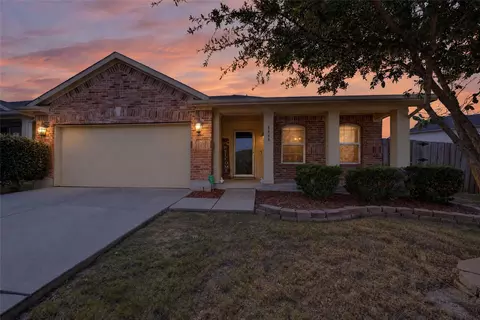 8448 Little Fawn Ln, Dallas, TX 75249