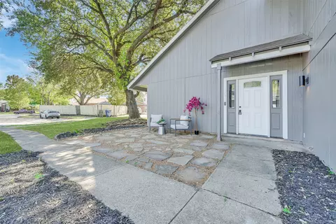 3213 Round Rock Cir, Garland, TX 75044