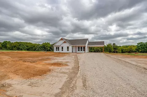 1024 Rays Way, Weatherford, TX 76085