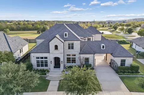 917 Lake Carillon Ln, Southlake, TX 76092