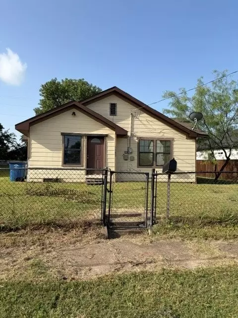 3512 Toronto St, Dallas, TX 75212