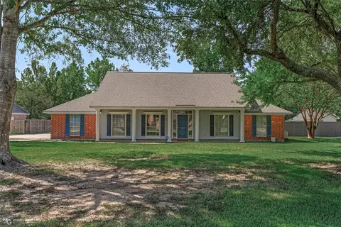 134 Crosscreek Dr, Bossier City, LA 71111