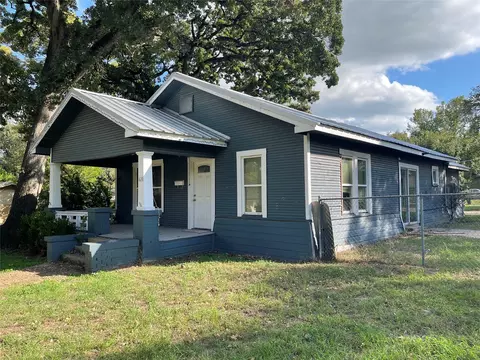 620 Maple St, Teague, TX 75860