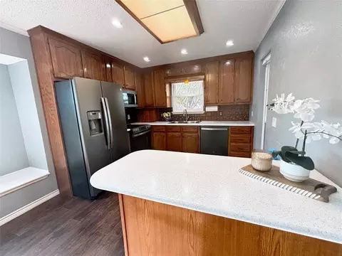 Kitchen - 232 Crescent Dr, Hewitt, TX 76643 photo 4 of 4