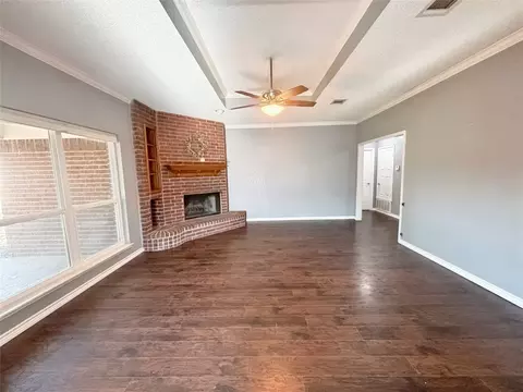 Living - 232 Crescent Dr, Hewitt, TX 76643 photo 3 of 3