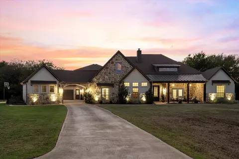 232 Branding Iron Ct, Royse City, TX 75189