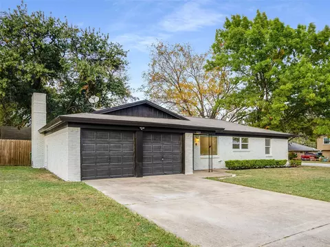 Exterior - 1200 Walker Dr, Hurst, TX 76053 photo 2 of 7