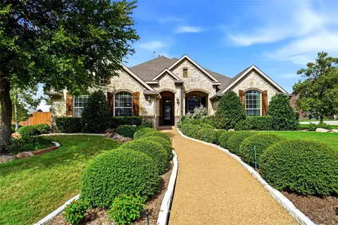 8301 Rock Valley Dr, Rowlett, TX 75089