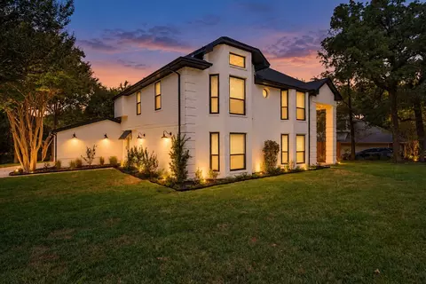 3812 Yachtclub Dr, Arlington, TX 76016