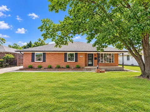 2551 Pinebluff Dr, Dallas, TX 75228