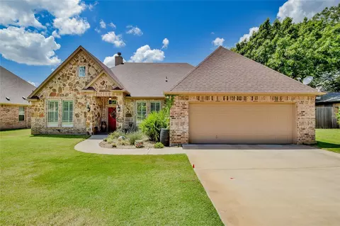 1112 Harbor Lakes Dr, Granbury, TX 76048