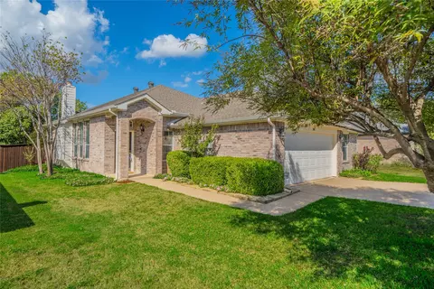 302 Harvard Dr, Princeton, TX 75407