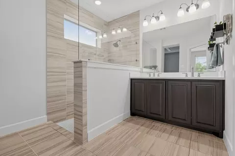 Bath - 9220 Lamar St, Rowlett, TX 75089 photo 1 of 4
