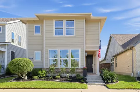 Exterior - 9220 Lamar St, Rowlett, TX 75089 photo 2 of 10