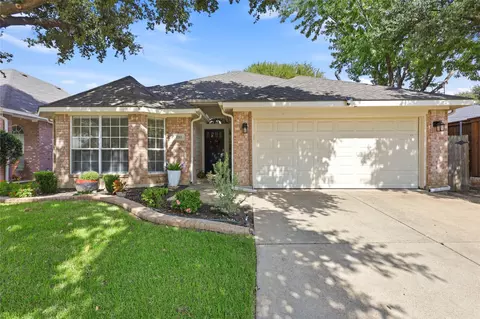 5213 Warm Springs Trl, Fort Worth, TX 76137