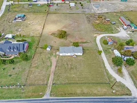 5986 County Road 593, Nevada, TX 75173