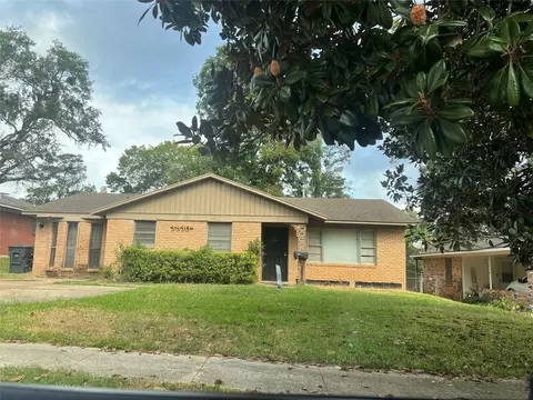 3830 Lisa Ln, Shreveport, LA 71109