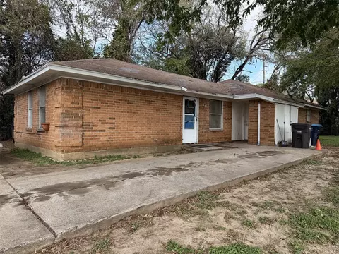 5332 Helmick Ave, Fort Worth, TX 76107