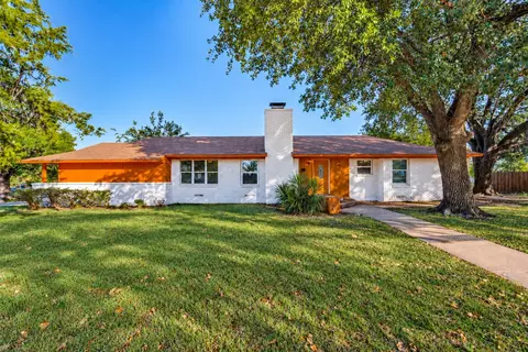 2626 Crest Ave, Dallas, TX 75216
