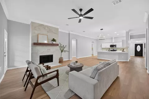 2440 Ranchview Dr, Grand Prairie, TX 75052