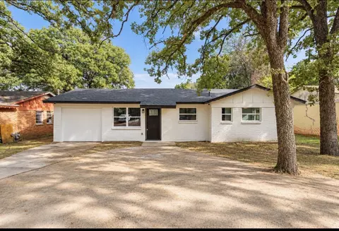 4813 Alandale Dr, Forest Hill, TX 76119