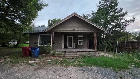 104 Short St, Farmersville, TX 75442