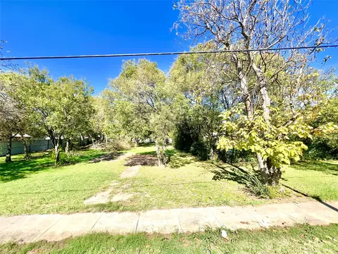 431 W Danieldale Rd, Dallas, TX 75232