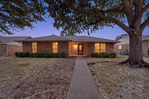 2009 Glencrest Ln, Garland, TX 75040