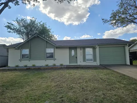 3357 Sherwood Dr, Plano, TX 75074