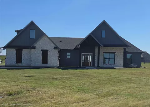 2124 Sundance Rd, Whitesboro, TX 76273