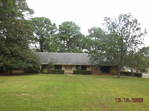 8470 Bea Ln, Greenwood, LA 71033