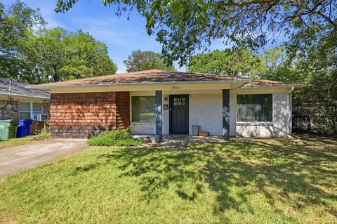 109 Grayson St, Whitesboro, TX 76273