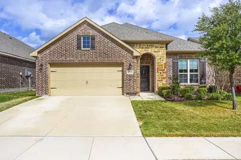 1733 Rio Secco Dr, Fort Worth, TX 76131