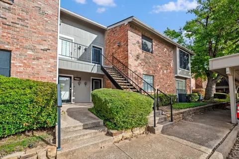 2719 Silver Creek Dr #111, Arlington, TX 76006