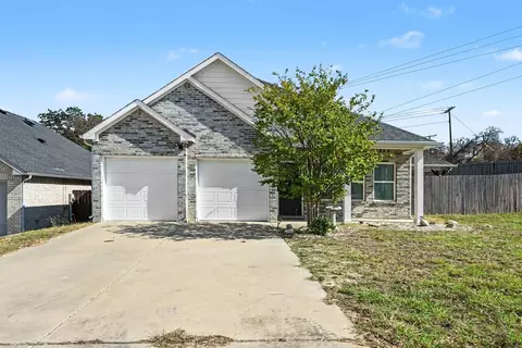 819 N Ridge Dr, White Settlement, TX 76108