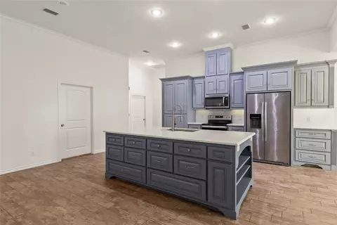 Kitchen - 409 Oak Creek Dr, Tool, TX 75143 photo 1 of 1