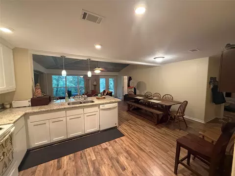 10846 Riley Green Rd, Franklin, TX 77856