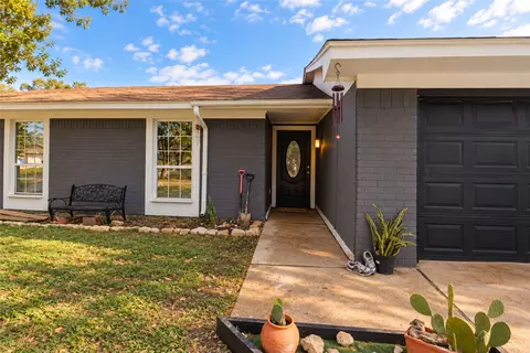 2108 Skylark Dr, Waco, TX 76712