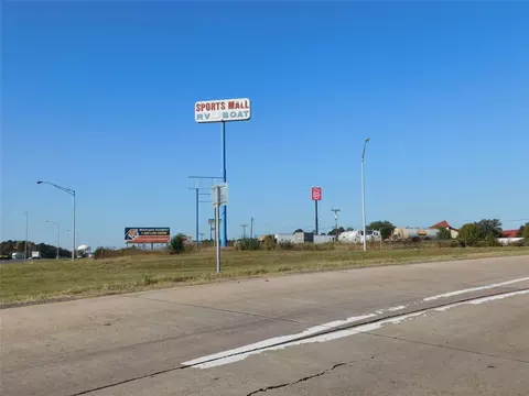 7295 Greenwood Rd, Shreveport, LA 71119
