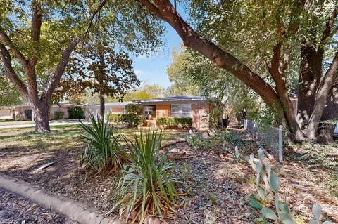 6905 Norma St, Fort Worth, TX 76112