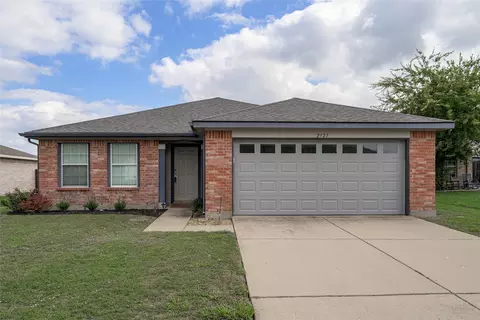 2121 Sherbrooke Ct, Sherman, TX 75092