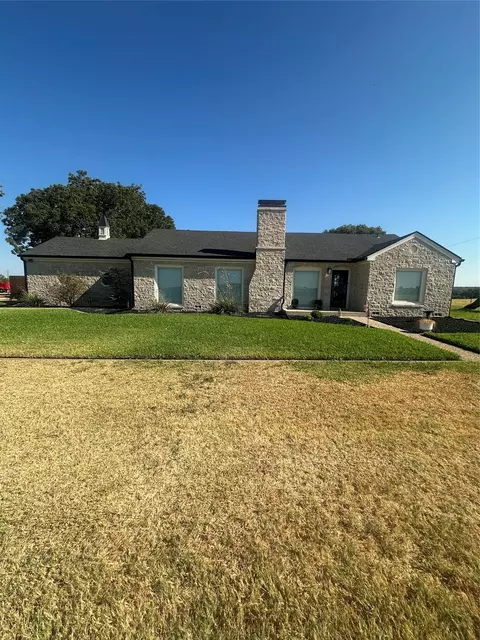 2409 Highway 81 N, Bowie, TX 76230