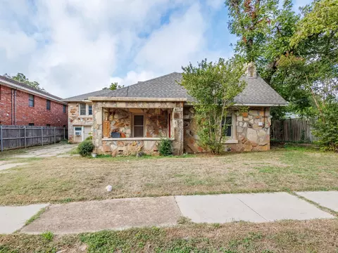 544 N Clinton St, Stephenville, TX 76401