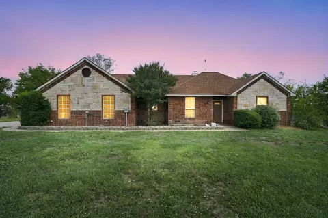 1460 Palmyra Rd, Palmer, TX 75152