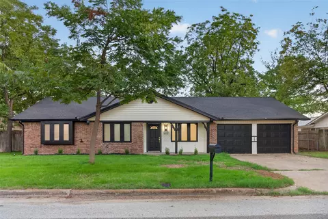 612 Simpson Ter, Bedford, TX 76021