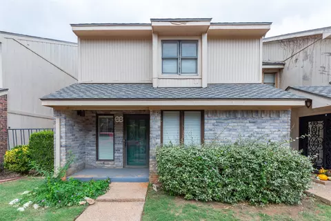 68 Fairway Oaks Blvd, Abilene, TX 79606