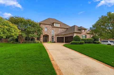 204 Saint Tropez Dr, Southlake, TX 76092
