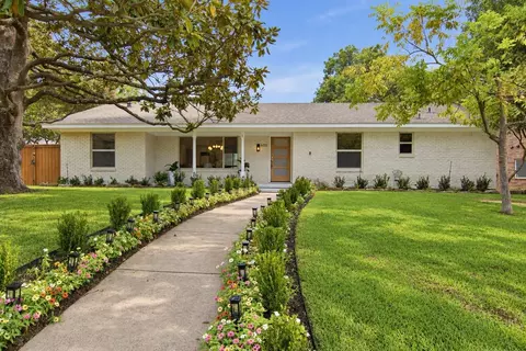 605 Thompson Dr, Richardson, TX 75080