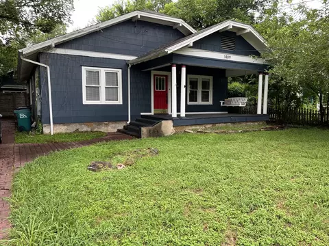 1409 N Austin St, Denton, TX 76201